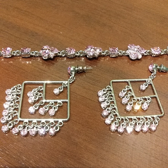 Vintage earrings and bracelet set - Picture 2 of 5